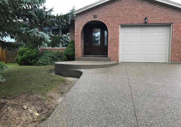 kitchener-exposed-aggregate-front-steps